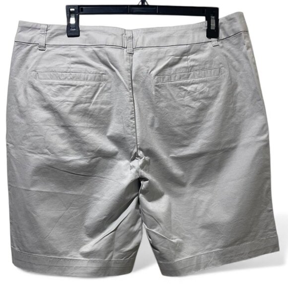 Matty M NWT Women’s Bermuda Shorts - Stretch Casual Knee Length Shorts, XL - Picture 2 of 11